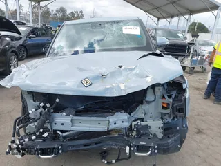 2023 Rivian R1T Adventure z VIN 7FCTGBAA9PN027894, wystawiony jako IAAI lot #42061339 z przebiegiem 5047 mil mil oraz . Historia ofert i sprzedaży dostępna na DreamBid. Obrazek 12.