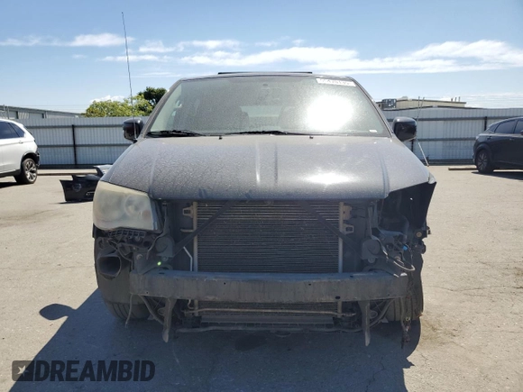 2012 Chrysler Town & Country Touring with VIN 2C4RC1BG6CR144418, listed as a Copart auction lot 55470135 with 139,817 mi miles and Salvage Title. Bid and sale history available at DreamBid. Image 5.