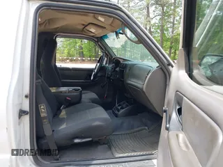 2003 Ford Ranger XL with VIN 1FTYR10D03TA39871, listed as a IAAI auction lot 42092257 with 282,924 mi miles. Bid and sale history available at carsss.com. Image 5.