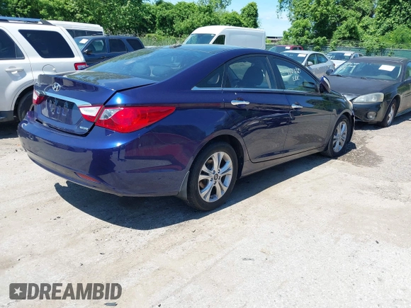 2012 Hyundai Sonata Limited z VIN 5NPEC4AC2CH382097, wystawiony jako IAAI lot #42276727 z przebiegiem 135 808 mil mil oraz . Historia ofert i sprzedaży dostępna na DreamBid. Obrazek 4.