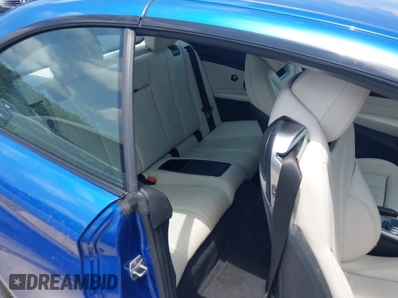 2018 BMW 4 Series 440i z VIN WBA4Z5C56JEE16537, wystawiony jako IAAI lot #42432394 z przebiegiem 56 053 mil mil oraz . Historia ofert i sprzedaży dostępna na DreamBid. Obrazek 8.