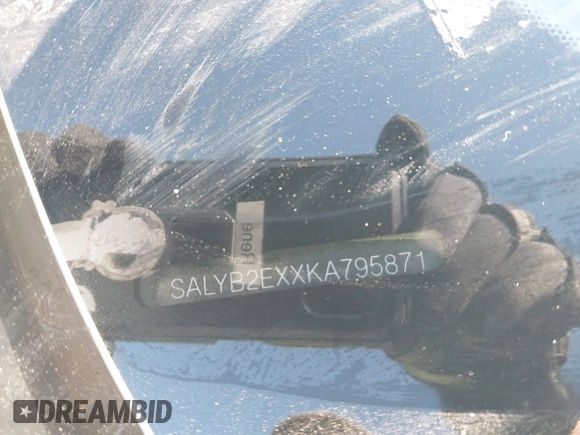 2019 Land Rover Range Rover Velar S с VIN SALYB2EXXKA795871, выставлен на аукционе IAAI как лот 41649083 с пробегом 84 891 миль миль и . История ставок и продаж доступна на DreamBid. Изображение 9.