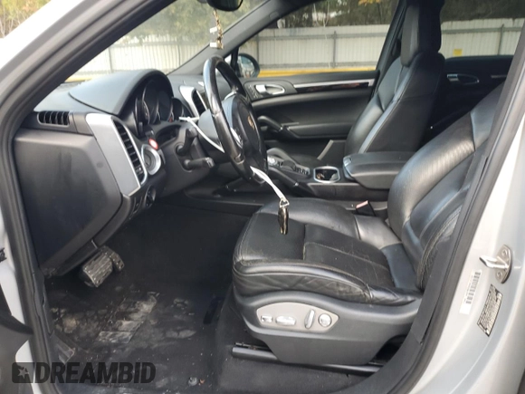 2011 Porsche Cayenne S Hybrid with VIN WP1AE2A28BLA93643, listed as a Copart auction lot 81786284 with 200,764 mi miles and Clean Title. Bid and sale history available at carsss.com. Image 7.