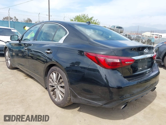 2019 Infiniti Q50 Luxe with VIN JN1EV7AP9KM543079, listed as a IAAI auction lot 42244113 with 36,291 mi miles and . Bid and sale history available at DreamBid. Image 3.
