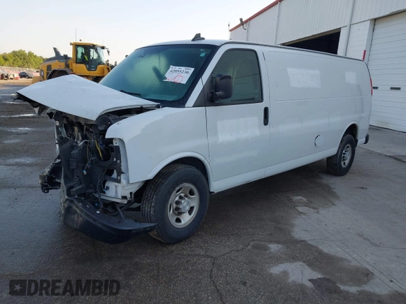 2018 Chevrolet Express Cargo Van with VIN 1GCZGHFG5J1338222, listed as a IAAI auction lot 42055230 with 160,882 mi miles. Bid and sale history available at carsss.com. Image 17.