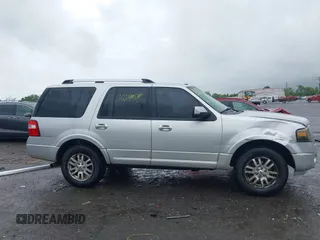 2010 Ford Expedition Limited z VIN 1FMJU2A5XAEB71496, wystawiony jako IAAI lot #42234571 z przebiegiem 267 867 mil mil oraz . Historia ofert i sprzedaży dostępna na DreamBid. Obrazek 14.