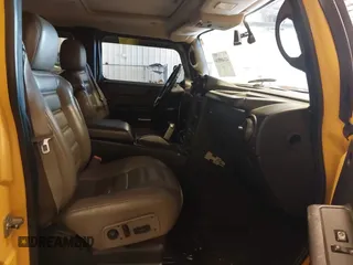 2006 Hummer H2 with VIN 5GRGN23U86H110989, listed as a IAAI auction lot 41409816 with 192,988 mi miles. Bid and sale history available at carsss.com. Image 5.