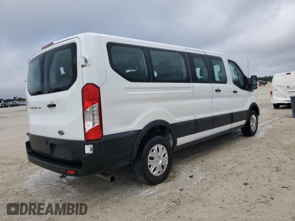 2021 Ford Transit Passenger XL z VIN 1FBAX2Y8XMKA49422, wystawiony jako Copart lot #86907214 z przebiegiem 82 199 mil mil oraz Czysty tytuł • Clean title. Historia ofert i sprzedaży dostępna na DreamBid. Obrazek 3.