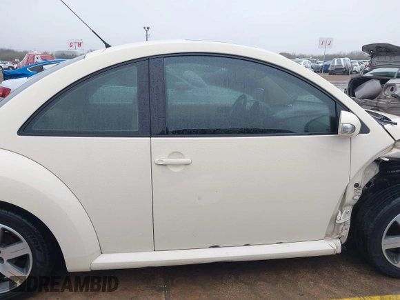 2006 Volkswagen Beetle with VIN 3VWRR31C66M423272, listed as a IAAI auction lot 41435736 with 133,042 mi miles and . Bid and sale history available at DreamBid. Image 14.