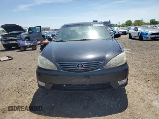 2005 Toyota Camry LE with VIN 4T1BF30K95U085720, listed as a Copart auction lot 56505775 with 161,151 mi miles and Clean Title. Bid and sale history available at DreamBid. Image 5.