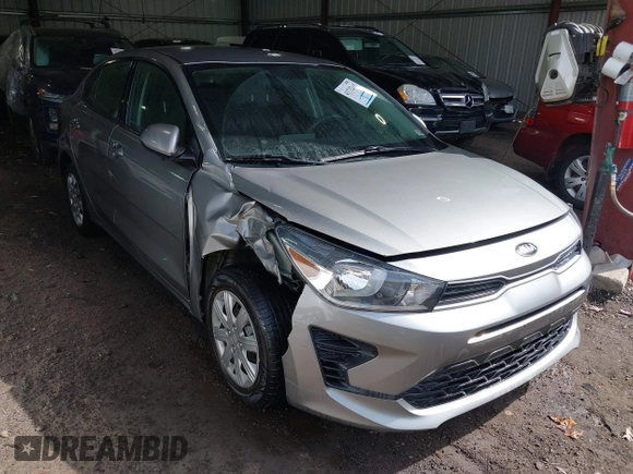 2021 Kia Rio LX with VIN 3KPA24AD1ME391454, listed as a IAAI auction lot 41732365 with 69,888 mi miles. Bid and sale history available at carsss.com. Image 1.