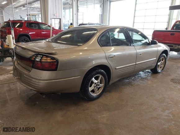2002 Pontiac Bonneville SE with VIN 1G2HX54K424128538, listed as a IAAI auction lot 41606130 with 147,048 mi miles. Bid and sale history available at carsss.com. Image 4.