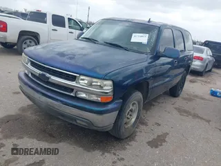 2006 Chevrolet Tahoe LS with VIN 1GNEC13V26R121022, listed as a IAAI auction lot 41714023 with 293,858 mi miles. Bid and sale history available at carsss.com. Image 2.
