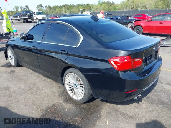 2012 BMW 3 Series 328i with VIN WBA3A5C52CF347326, listed as a IAAI auction lot 41918060 with 91,551 mi miles. Bid and sale history available at carsss.com. Image 3.