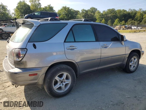 2002 Lexus RX 300 with VIN JTJHF10UX20270699, listed as a Copart auction lot 68374114 with 172,993 mi miles and Non Repairable. Bid and sale history available at carsss.com. Image 3.