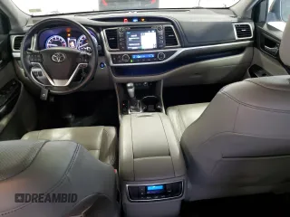 2018 Toyota Highlander Limited with VIN 5TDYZRFH2JS241812, listed as a Copart auction lot 58573015 with 64,899 mi miles and Salvage title. Bid and sale history available at DreamBid. Image 8.
