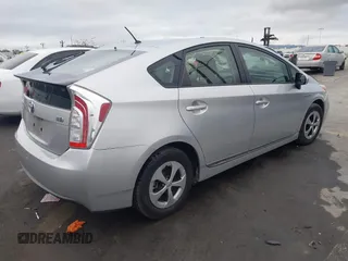 2015 Toyota Prius Four with VIN JTDKN3DU0F0477951, listed as a IAAI auction lot 41891202 with 141,991 mi miles. Bid and sale history available at carsss.com. Image 4.