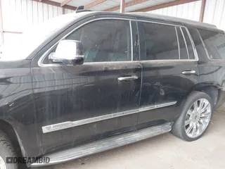 2017 Cadillac Escalade Luxury with VIN 1GYS4BKJ7HR201264, listed as a IAAI auction lot 41833359 with 187,107 mi miles. Bid and sale history available at carsss.com. Image 15.
