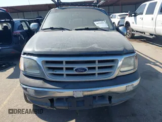 1999 Ford F-150 с VIN 1FTRX17W5XNA42082, выставлен на аукционе IAAI как лот 40599993 с пробегом Не указан миль и . История ставок и продаж доступна на DreamBid. Изображение 12.