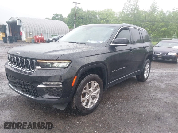 2023 Jeep Grand Cherokee Limited z VIN 1C4RJHBG8PC606569, wystawiony jako IAAI lot #42240268 z przebiegiem 32 892 mil mil oraz . Historia ofert i sprzedaży dostępna na DreamBid. Obrazek 2.