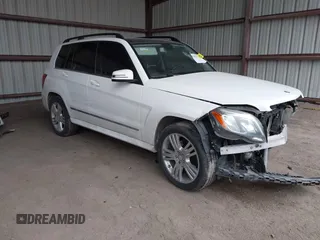 2014 Mercedes-Benz GLK 350 with VIN WDCGG8JBXEG330438, listed as a IAAI auction lot 41382071 with 172,279 mi miles and . Bid and sale history available at DreamBid. Image 1.