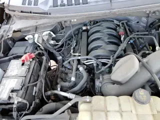 2020 Ford F-150 XL z VIN 1FTFX1E53LFA53471, wystawiony jako Copart lot #49862215 z przebiegiem 146 670 mil mil oraz Czysty tytuł • Clean title. Historia ofert i sprzedaży dostępna na DreamBid. Obrazek 13.