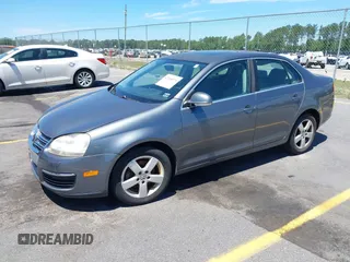 2009 Volkswagen Jetta SE с VIN 3VWRM71K39M176102, выставлен на аукционе IAAI как лот 42308971 с пробегом 208 680 миль миль и . История ставок и продаж доступна на DreamBid. Изображение 2.