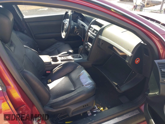 2009 Pontiac G8 z VIN 6G2ER57799L170338, wystawiony jako IAAI lot #42088706 z przebiegiem 157 582 mil mil oraz . Historia ofert i sprzedaży dostępna na DreamBid. Obrazek 5.