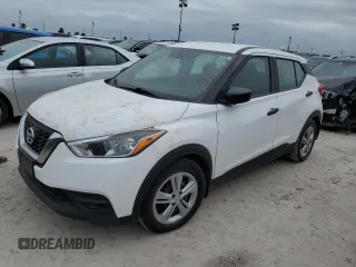 2020 Nissan Kicks S z VIN 3N1CP5BV3LL496937, wystawiony jako Copart lot #76772034 z przebiegiem Nie podano mil oraz Nie do naprawy • Non repairable. Historia ofert i sprzedaży dostępna na DreamBid. Obrazek 1.