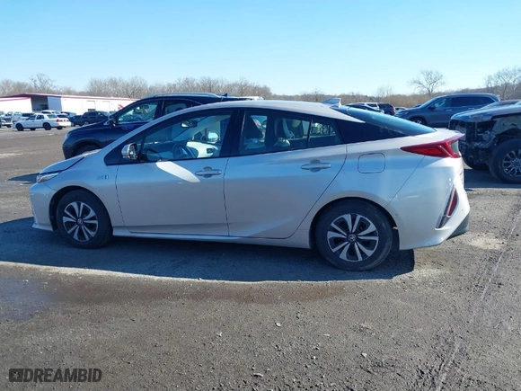 2017 Toyota Prius Prime Plus with VIN JTDKARFPXH3056424, listed as a IAAI auction lot 41568235 with NaN miles. Bid and sale history available at carsss.com. Image 15.