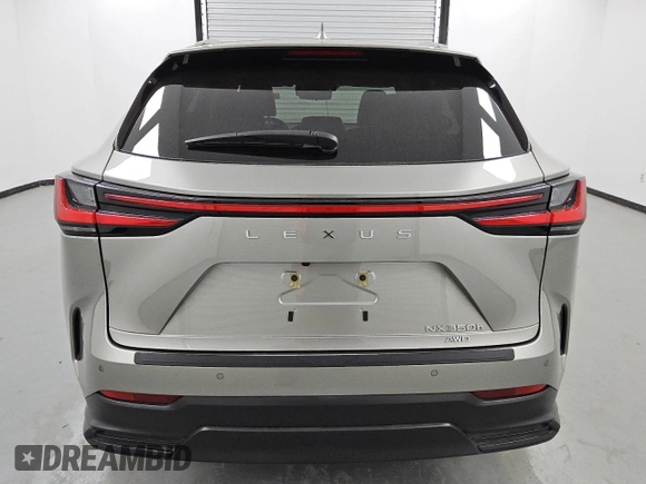 2024 Lexus NX 350h Luxury z VIN 2T2HKCEZ1RC028250, wystawiony jako Copart lot #43834705 z przebiegiem 13 569 mil mil oraz Czysty tytuł • Clean title. Historia ofert i sprzedaży dostępna na DreamBid. Obrazek 6.