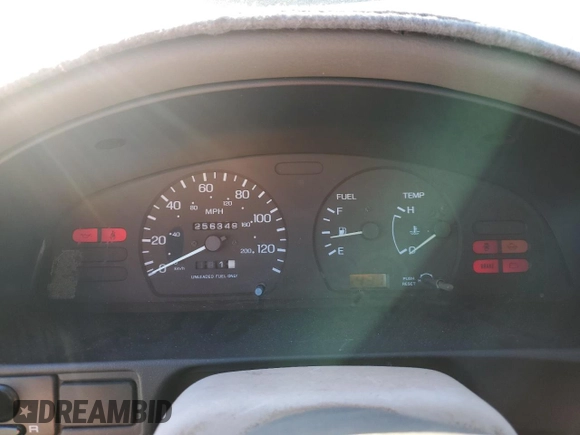 1993 Nissan Sentra E с VIN 1N4EB32A5PC819558, выставлен на аукционе Copart как лот 76899244 с пробегом 256 349 миль миль и Списание • Salvage title. История ставок и продаж доступна на DreamBid. Изображение 9.