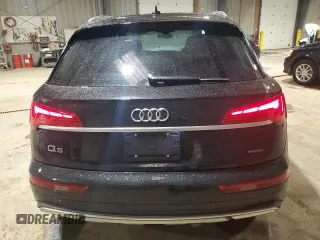 2021 Audi Q5 Premium with VIN WA1AAAFY4M2003878, listed as a Copart auction lot 47161085 with 42,627 mi miles and Salvage Title. Bid and sale history available at carsss.com. Image 6.