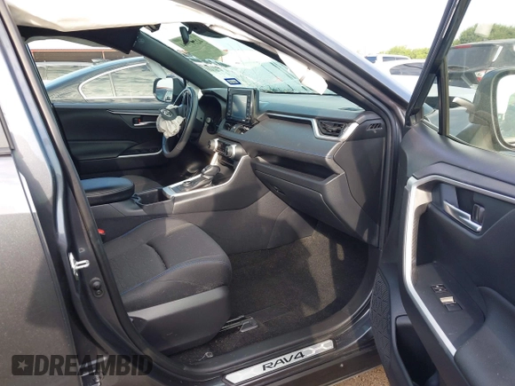 2022 Toyota RAV4 Hybrid SE z VIN JTM16RFV5ND053223, wystawiony jako IAAI lot #42217744 z przebiegiem 43 878 mil mil oraz . Historia ofert i sprzedaży dostępna na DreamBid. Obrazek 5.