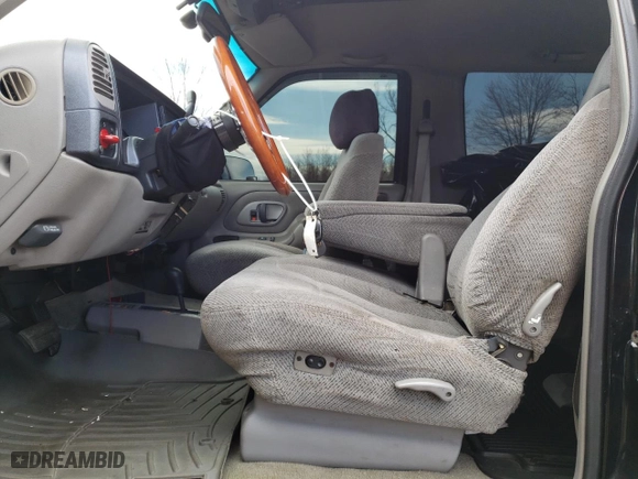 1996 Chevrolet Tahoe with VIN 3GNEK18R9TG158790, listed as a Copart auction lot 50576845 with 149,144 mi miles and Salvage Title. Bid and sale history available at carsss.com. Image 7.