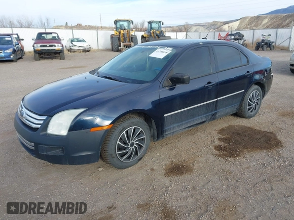 2008 Ford Fusion S with VIN 3FAHP06Z58R274400, listed as a IAAI auction lot 41788818 with 183,855 mi miles. Bid and sale history available at carsss.com. Image 2.