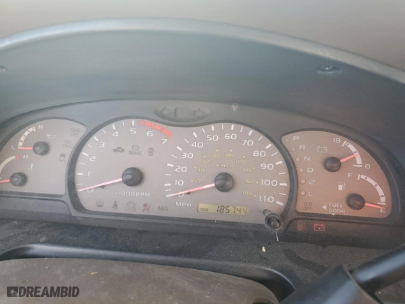 2004 Toyota Sequoia Limited with VIN 5TDZT38A94S234962, listed as a Copart auction lot 44201535 with 185,744 mi miles and Salvage Title. Bid and sale history available at carsss.com. Image 9.