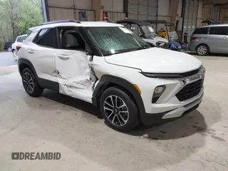 2025 Chevrolet TrailBlazer LT with VIN KL79MPSP9SB002736, listed as a IAAI auction lot 41971951 with 28,024 mi miles and . Bid and sale history available at DreamBid. Image 1.