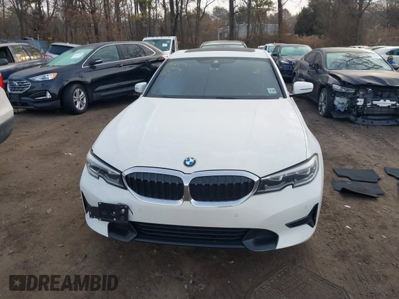 2022 BMW 3 Series 330i xDrive with VIN 3MW5R7J07N8C22774, listed as a IAAI auction lot 41649369 with 22,956 mi miles. Bid and sale history available at carsss.com. Image 12.