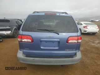 2002 Toyota Sienna LE with VIN 4T3ZF13C82U502111, listed as a Copart auction lot 80394434 with 134,058 mi miles and Clean Title. Bid and sale history available at carsss.com. Image 6.
