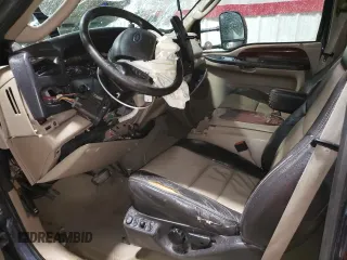 2005 Ford Excursion Eddie Bauer с VIN 1FMSU45P35ED41375, выставлен на аукционе Copart как лот 72647024 с пробегом Не указан миль и Списание • Salvage title. История ставок и продаж доступна на DreamBid. Изображение 7.