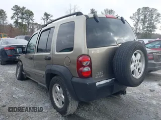 2007 Jeep Liberty Sport with VIN 1J4GL48K57W627023, listed as a IAAI auction lot 41624366 with 155,010 mi miles. Bid and sale history available at carsss.com. Image 3.
