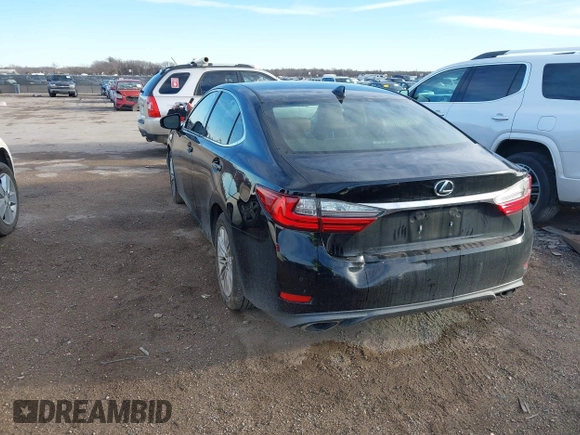 2016 Lexus ES with VIN 58ABK1GG9GU008567, listed as a IAAI auction lot 41652406 with 155,302 mi miles. Bid and sale history available at carsss.com. Image 3.