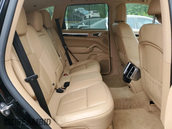 2014 Porsche Cayenne S z VIN WP1AB2A22ELA57038, wystawiony jako Copart lot #57652515 z przebiegiem 127 375 mil mil oraz Szkoda całkowita • Salvage title. Historia ofert i sprzedaży dostępna na DreamBid. Obrazek 11.