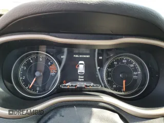 2016 Jeep Cherokee Limited z VIN 1C4PJMDB3GW202756, wystawiony jako Copart lot #54425435 z przebiegiem 101 144 mil mil oraz Nie do naprawy • Non repairable. Historia ofert i sprzedaży dostępna na DreamBid. Obrazek 9.