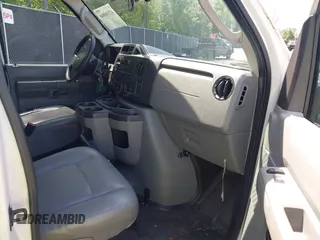 2014 Ford Econoline Passenger XL z VIN 1FBSS3BL5EDA36962, wystawiony jako IAAI lot #42144960 z przebiegiem 90 490 mil mil oraz . Historia ofert i sprzedaży dostępna na DreamBid. Obrazek 5.