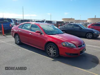 2015 Chevrolet Impala LTZ z VIN 2G1WC5E30F1161438, wystawiony jako IAAI lot #42001414 z przebiegiem 115 803 mil mil oraz . Historia ofert i sprzedaży dostępna na DreamBid. Obrazek 1.