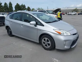2015 Toyota Prius Four with VIN JTDKN3DU9F1990366, listed as a IAAI auction lot 41939354 with 229,152 mi miles and . Bid and sale history available at DreamBid. Image 1.