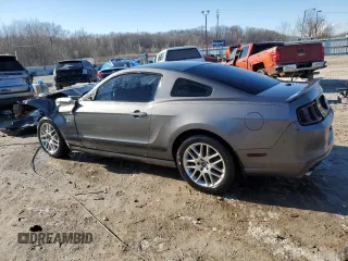 2013 Ford Mustang V6 с VIN 1ZVBP8AMXD5254499, выставлен на аукционе Copart как лот 44936465 с пробегом 98 440 миль миль и Списание • Salvage title. История ставок и продаж доступна на DreamBid. Изображение 2.