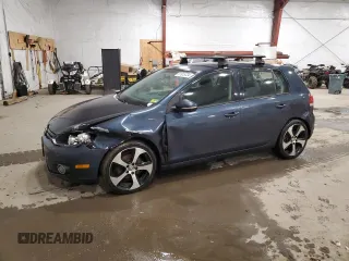 2013 Volkswagen Golf TDI w/Sunroof & Nav z VIN WVWNM7AJ6DW040886, wystawiony jako Copart lot #81915724 z przebiegiem 186 427 mil mil oraz Szkoda całkowita • Salvage title. Historia ofert i sprzedaży dostępna na DreamBid. Obrazek 1.
